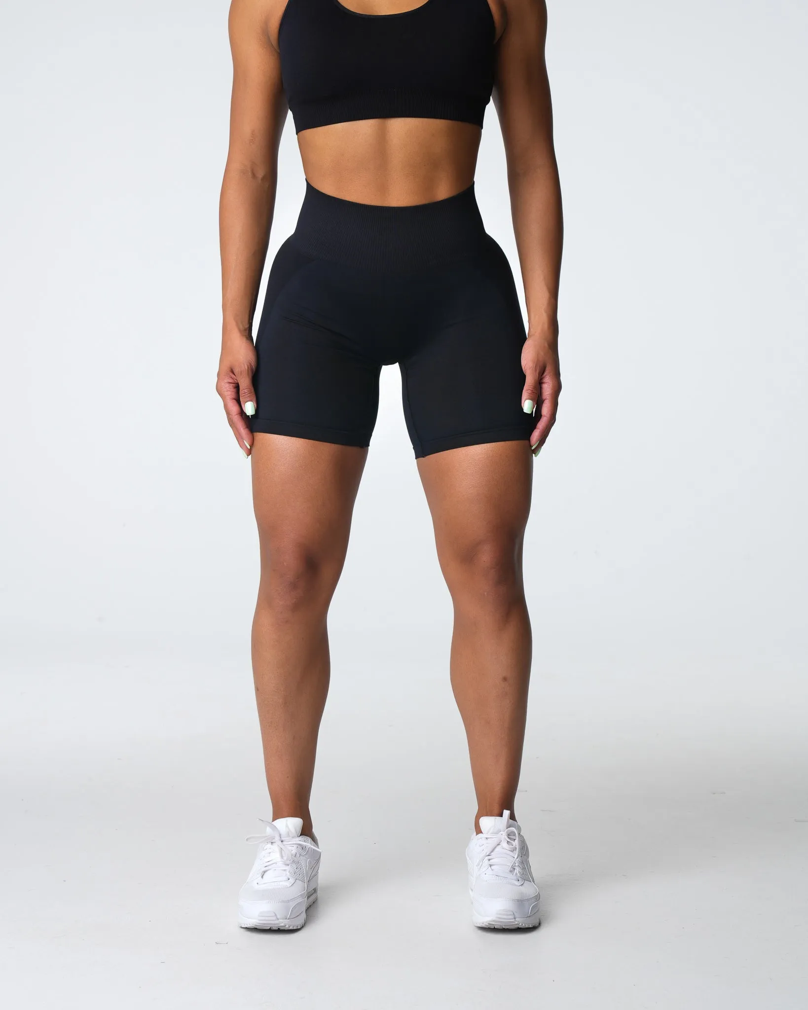 Black Contour 2.0 Seamless Shorts