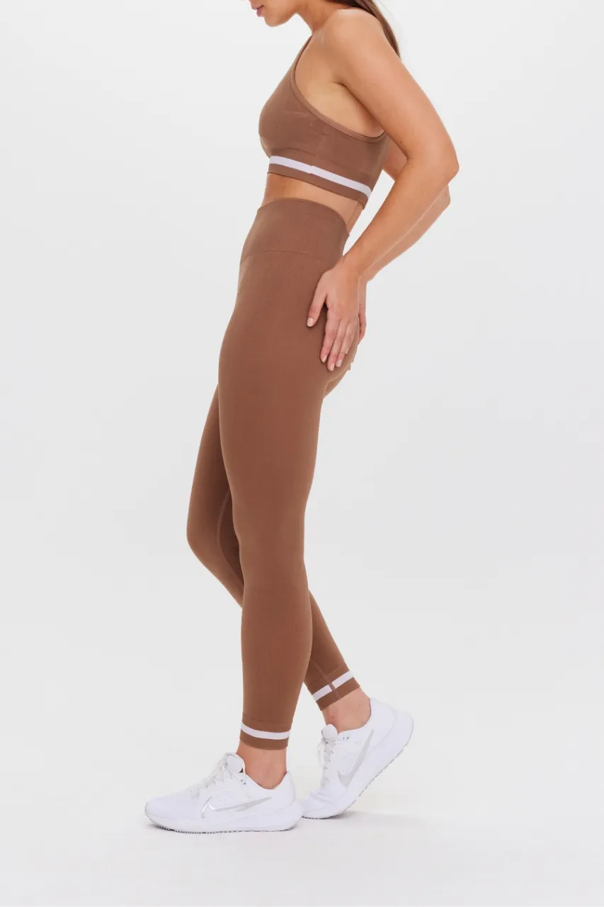 Form Seamless 25in Midi Pant - Mocha