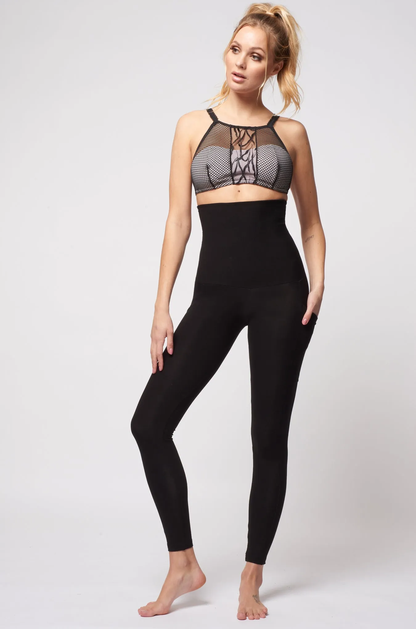 Open Mesh High Neck Bra Black